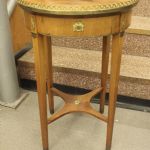 749 5557 LAMP TABLE